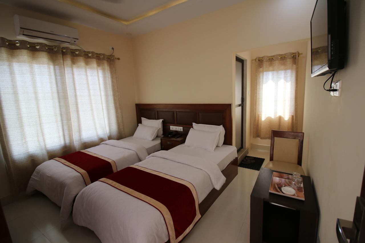 Hotel Suramma Rummindei Екстериор снимка